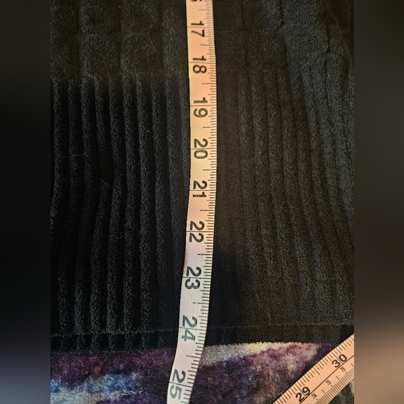 Liz Claiborne Black Textured Knit Sweater Size L - Picture 8 of 8